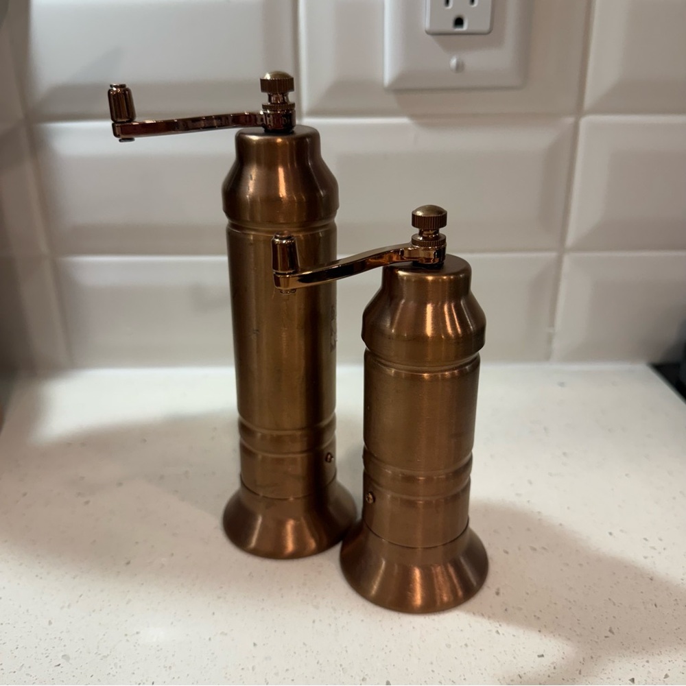 Hearth & Hand salt/pepper grinder set bronze NWT read description